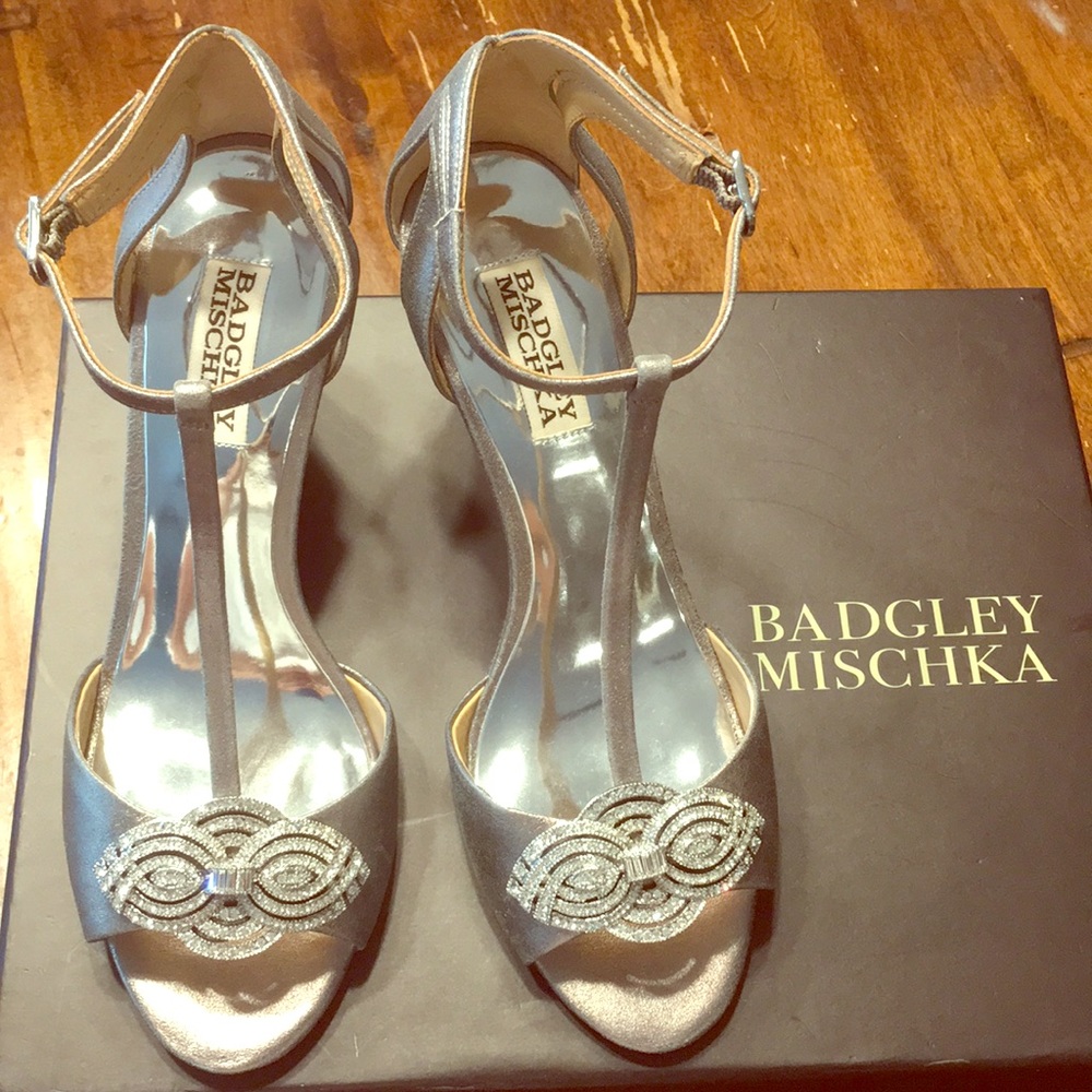 Badgley Mischka silver formal wedges